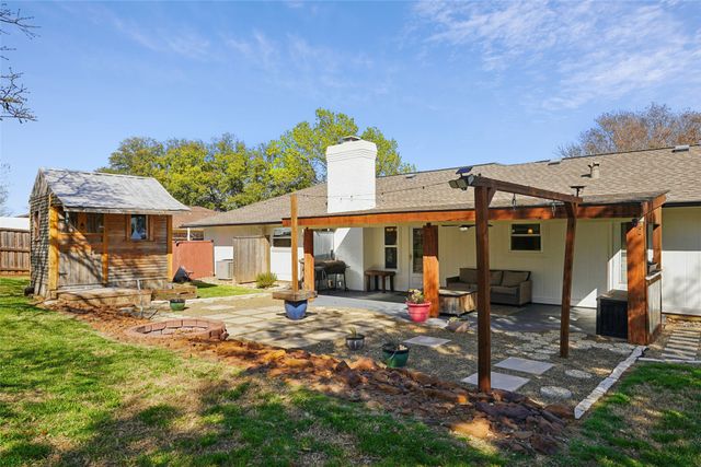 1506 Springbrook Street, Corinth, TX 76210