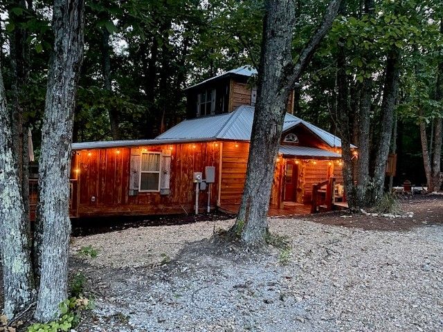 200 Jennifer Ln, Dowelltown, TN 37059