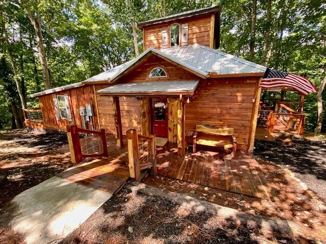 200 Jennifer Ln, Dowelltown, TN 37059