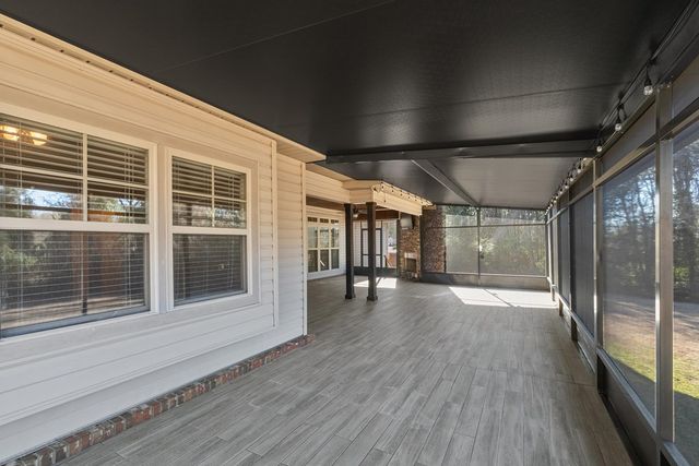 223 Glen Oaks Dr., Dothan, AL 36301