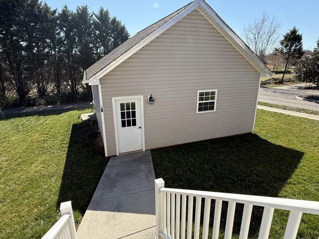 702 Stratford Avenue, Sweetwater, TN 37874