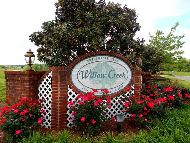 702 Stratford Avenue, Sweetwater, TN 37874
