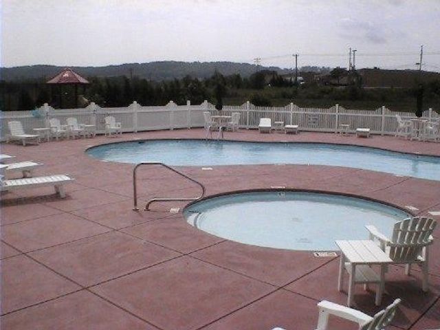 702 Stratford Avenue, Sweetwater, TN 37874