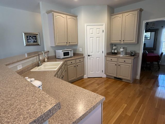 702 Stratford Avenue, Sweetwater, TN 37874