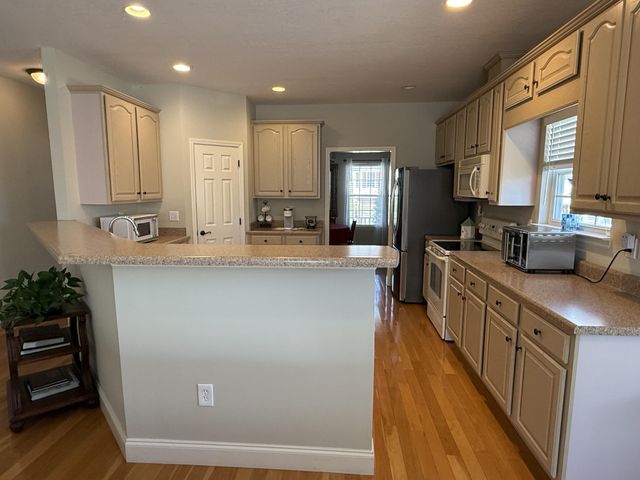 702 Stratford Avenue, Sweetwater, TN 37874