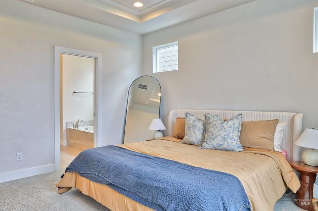 7033 S Zenith, Meridian, ID 83642