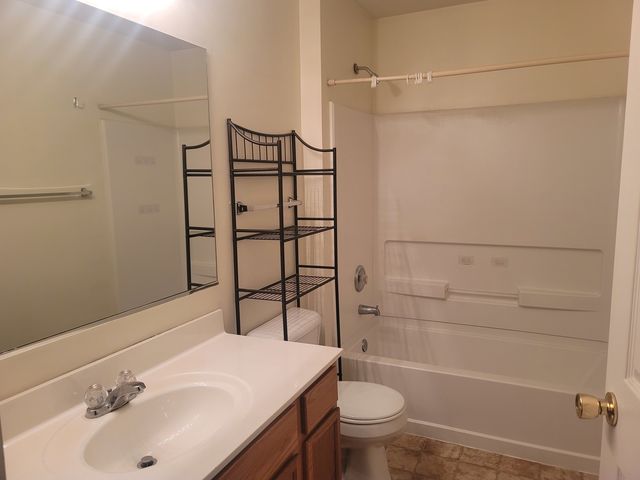 234 Bertram Drive D, Yorkville, IL 60560