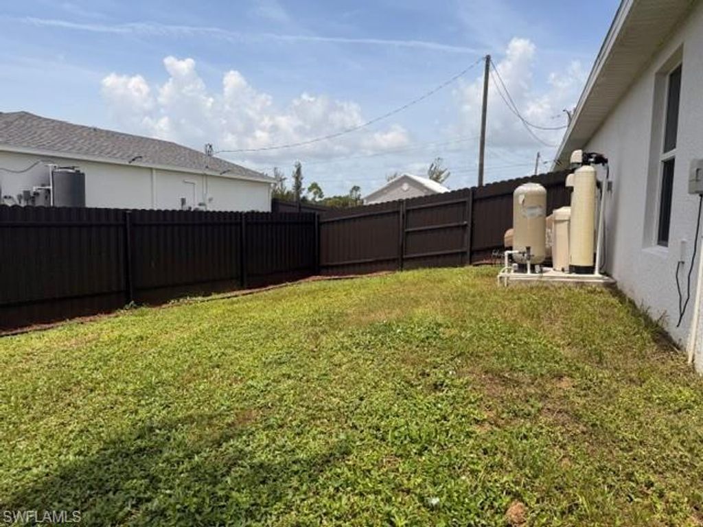 3637 NE 10th AVE, CAPE CORAL, FL 33909 — photo 3