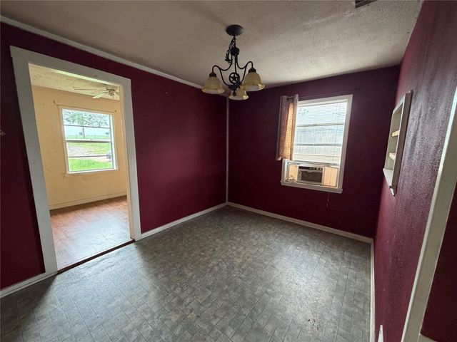 2009 FM 1704 RD, Elgin, TX 78621
