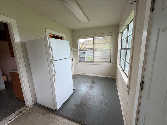2009 FM 1704 RD, Elgin, TX 78621