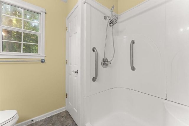 8270 Frontage Road, Iowa, LA 70647