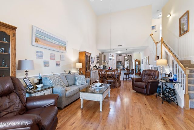 8966 Smithfield Drive NW Apt 3, Calabash, NC 28467