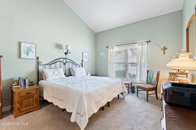 8966 Smithfield Drive NW Apt 3, Calabash, NC 28467