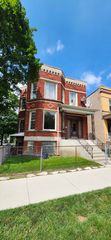 4256 W Wrightwood Avenue 1, Chicago, IL 60639