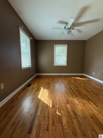 3771 STE RTE 121 S., Murray, KY 42071