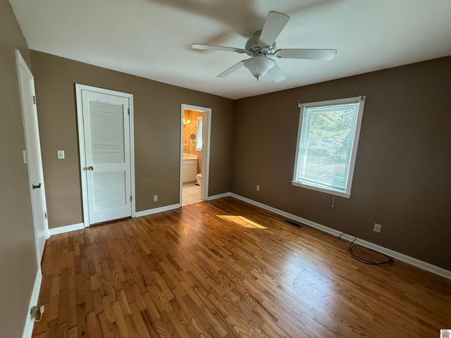 3771 STE RTE 121 S., Murray, KY 42071