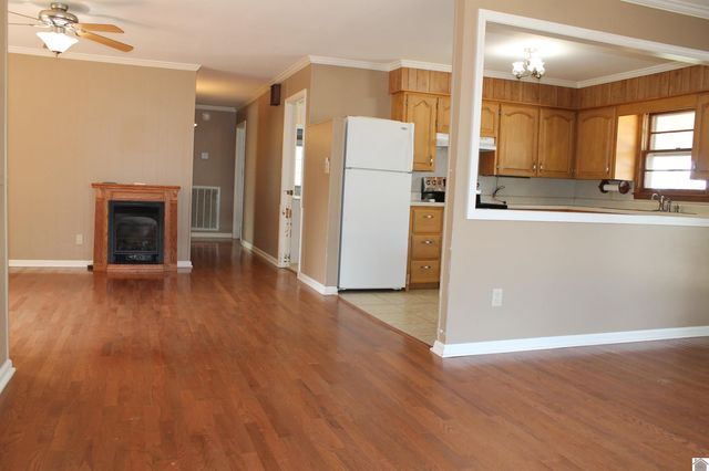 3771 STE RTE 121 S., Murray, KY 42071