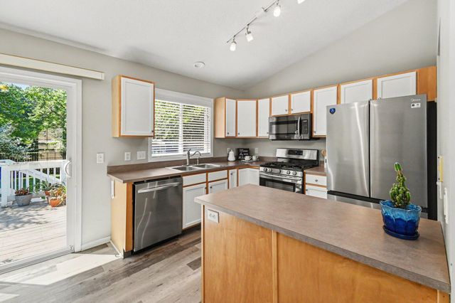 15116 Briarwood Street, Grand Haven, MI 49417