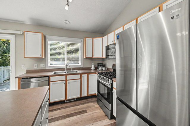 15116 Briarwood Street, Grand Haven, MI 49417