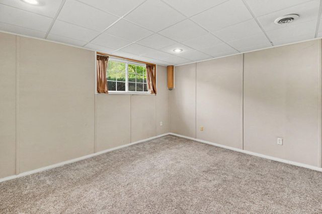 15116 Briarwood Street, Grand Haven, MI 49417