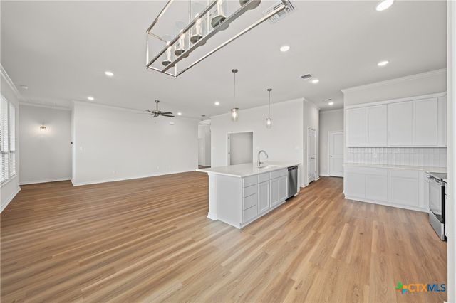 7113 Touchstone Drive, Temple, TX 76502