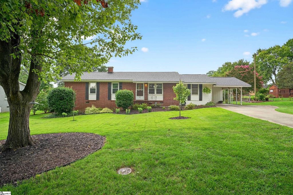 106 Paxton Street, Mauldin, SC 29662