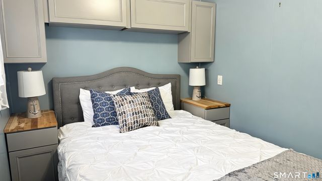 16 North Street, Madison, CT 06443