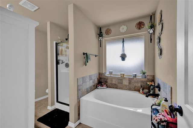 4412 Brooklyn Avenue, Moore, OK 73160