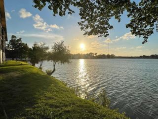 511 Ives Dairy Rd 301-6, Miami, FL 33179