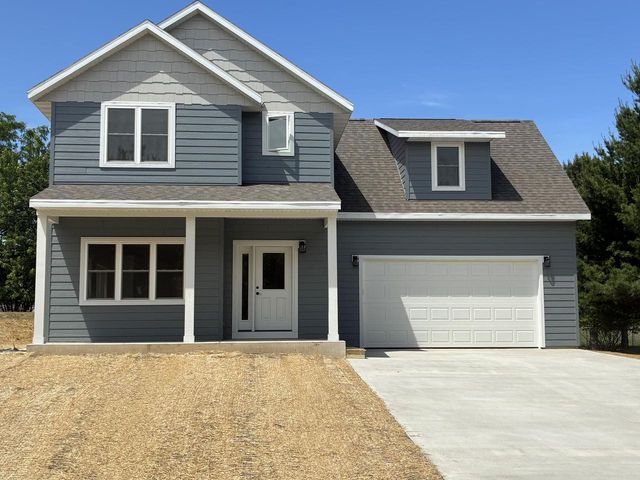 N1647 Lincoln AVENUE, Lake Geneva, WI 53147