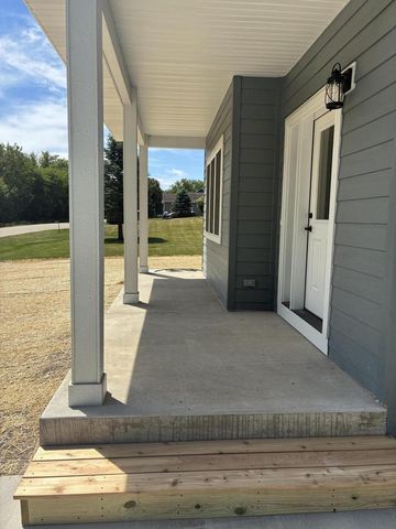 N1647 Lincoln AVENUE, Lake Geneva, WI 53147