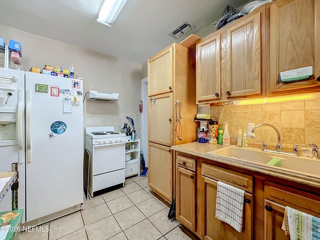 271 E 48TH Street, Jacksonville, FL 32208