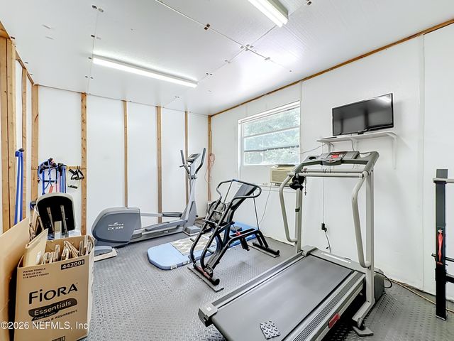 271 E 48TH Street, Jacksonville, FL 32208