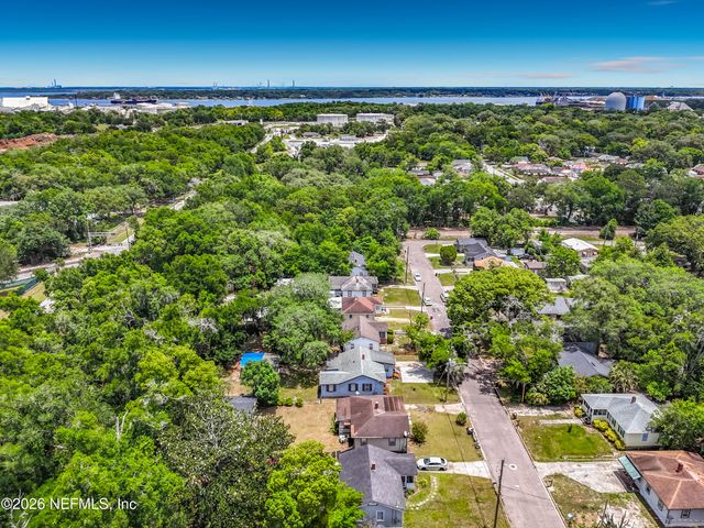 271 E 48TH Street, Jacksonville, FL 32208