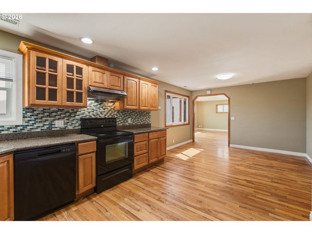 1515 Ne 118TH Ave, Portland, OR 97220