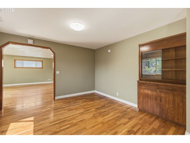 1515 Ne 118TH Ave, Portland, OR 97220