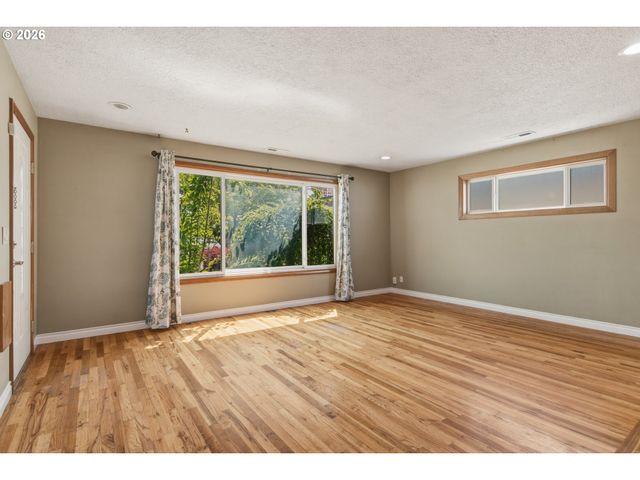 1515 Ne 118TH Ave, Portland, OR 97220