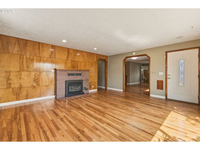 1515 Ne 118TH Ave, Portland, OR 97220