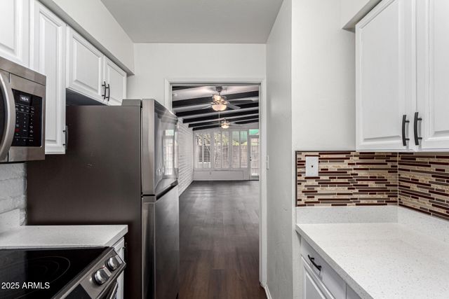 3046 N 32ND Street 328, Phoenix, AZ 85018