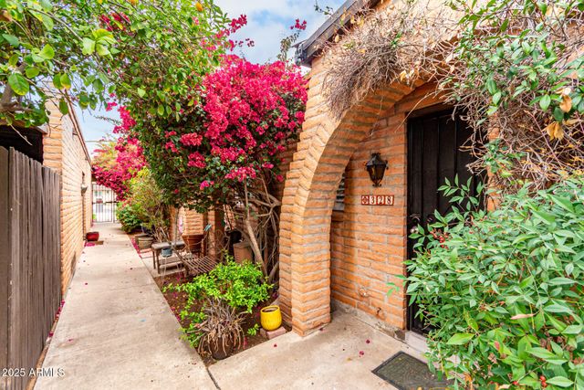 3046 N 32ND Street 328, Phoenix, AZ 85018