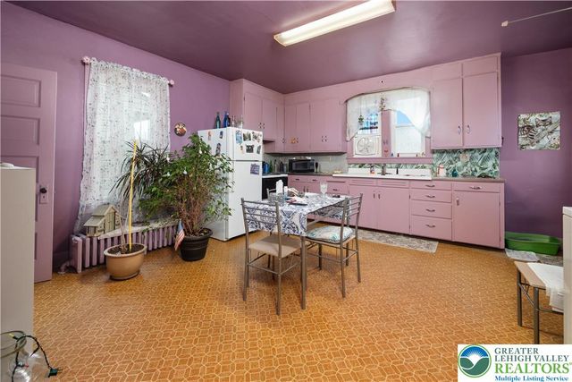 2401 Birch Street, Wilson Boro, PA 18042