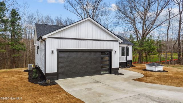 3812 Ramblewood Hill Drive W, Wilson, NC 27893