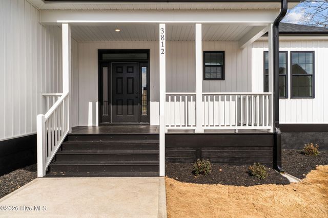 3812 Ramblewood Hill Drive W, Wilson, NC 27893