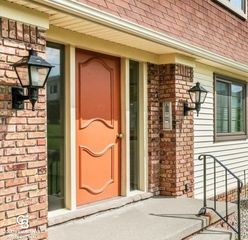 1900 River rd D6 Road, Marysville, MI 48040