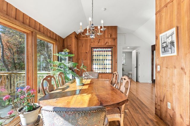 716 Martins Pond Rd, Groton, MA 01450