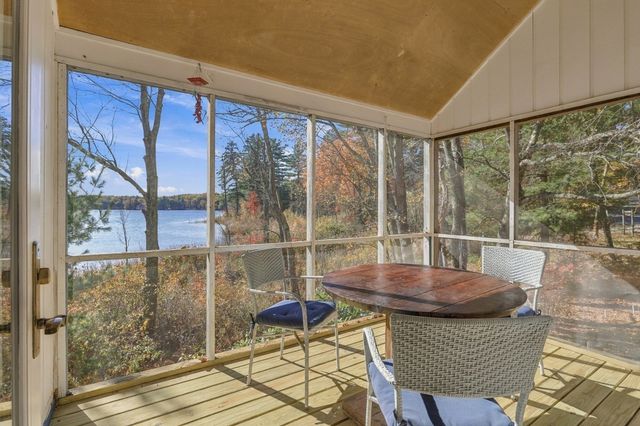 716 Martins Pond Rd, Groton, MA 01450