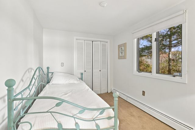 716 Martins Pond Rd, Groton, MA 01450