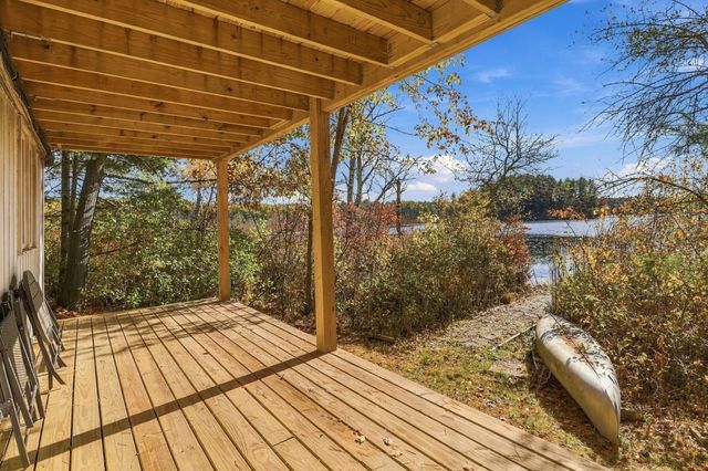716 Martins Pond Rd, Groton, MA 01450