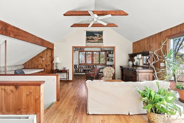 716 Martins Pond Rd, Groton, MA 01450