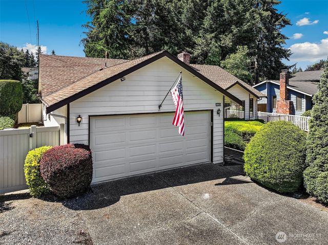 20832 88th Place W, Edmonds, WA 98026